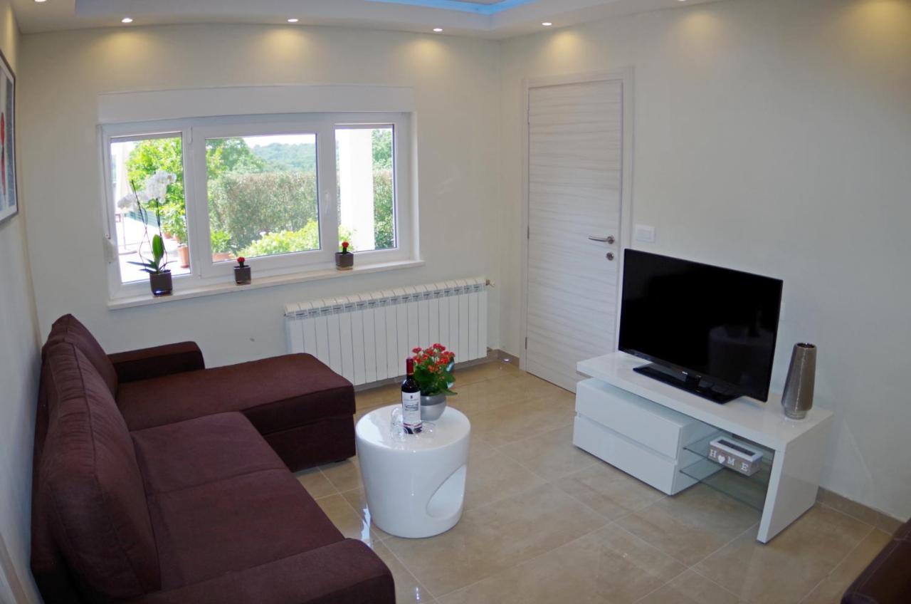 Hreljići Holiday Home Elvis, Village Kujici מראה חיצוני תמונה