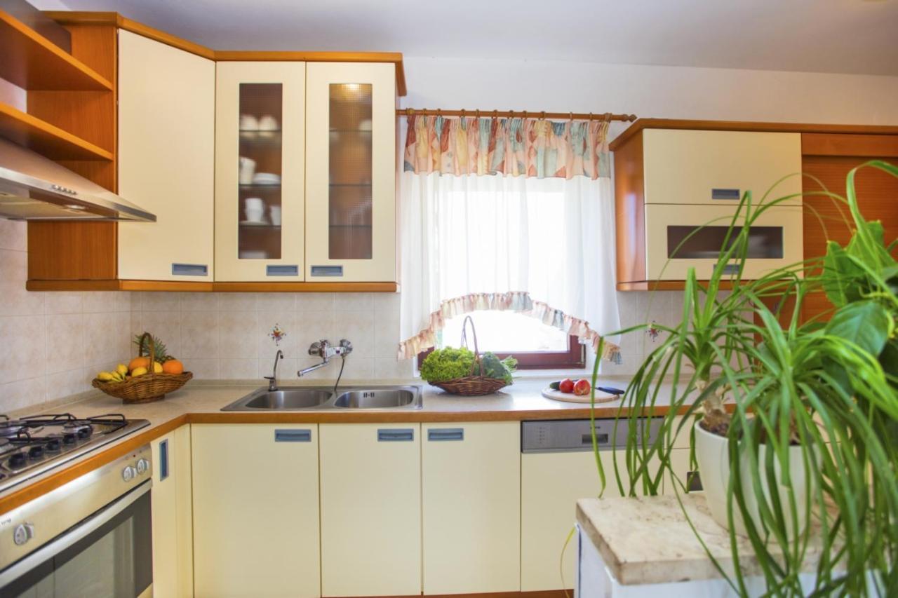 Hreljići Holiday Home Elvis, Village Kujici מראה חיצוני תמונה